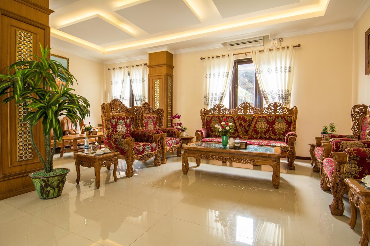 The Hotel Emperor-Inle Няунг Шве Екстериор снимка